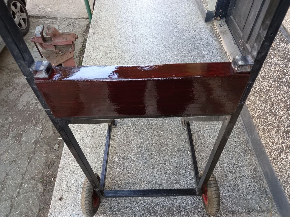 Транспортна количка за извънбордов двигател