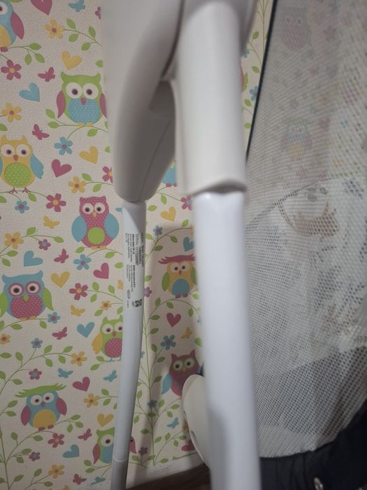 Scaun / balansoar electric pentru bebeluși