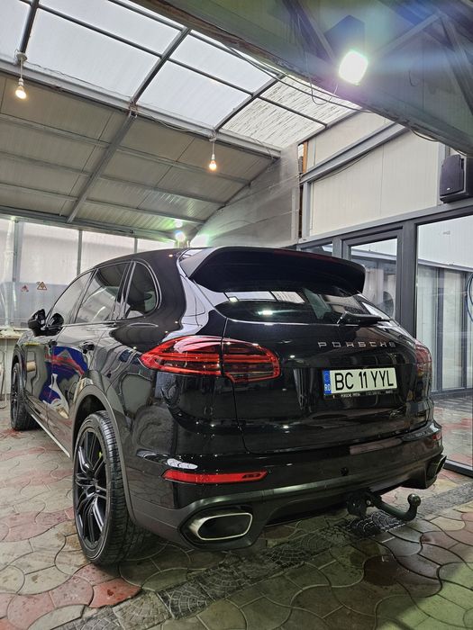 Porsche Cayenne 2017 262 cai Euro 6