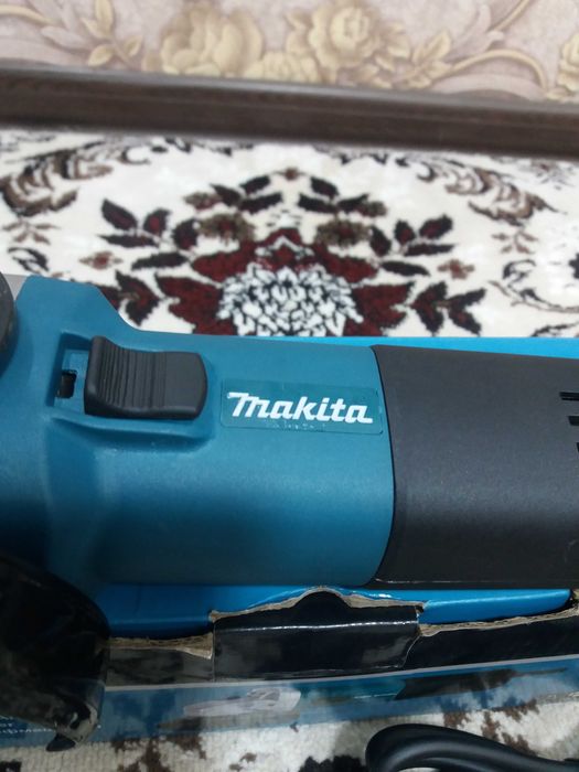 Майда болгарка Makita диск 125
