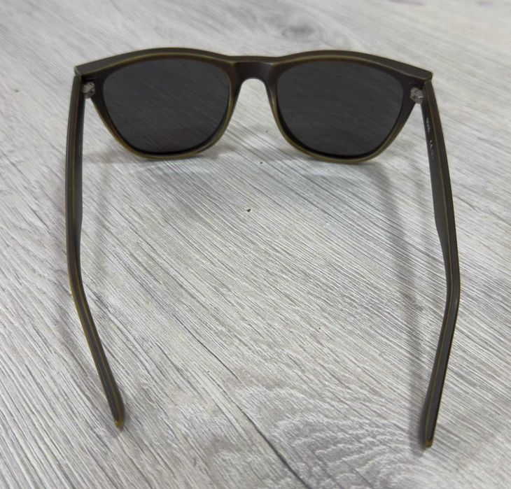 Продавам Слънчеви очила Hugo boss  BO0198