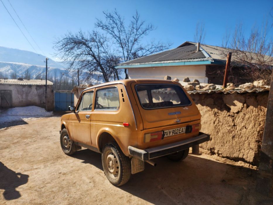 Sotiladi Niva holati zo'r