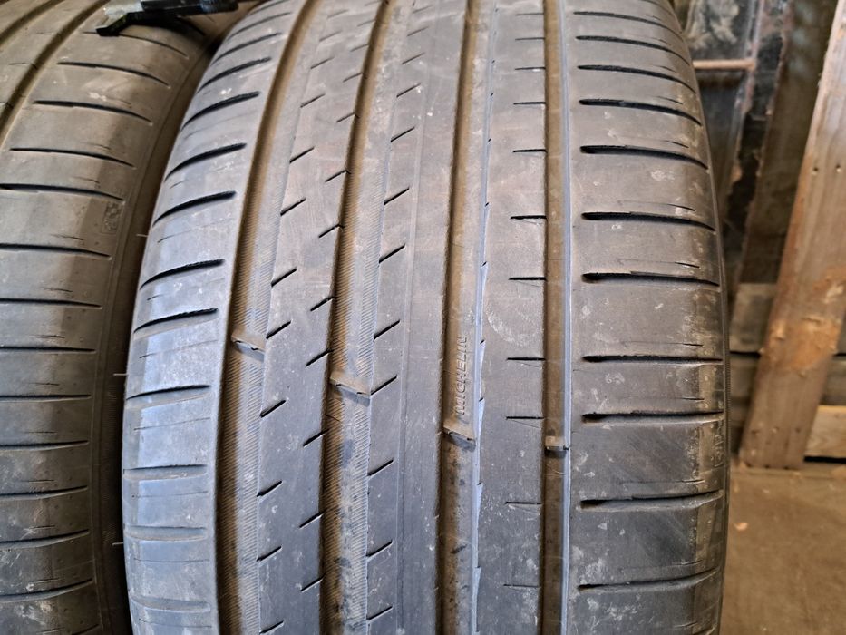 2 anvelope 275/40 R21 Michelin