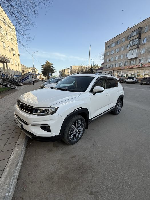 Продам машину Changan CS 35 plus