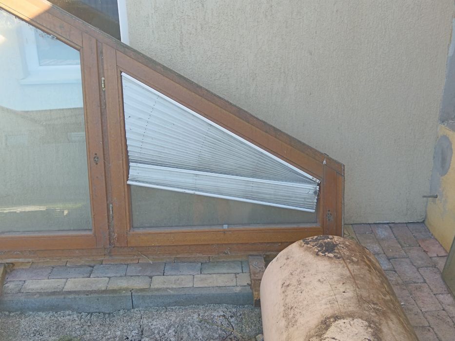 Ferestre pvc si lemn cu geam termoizolant