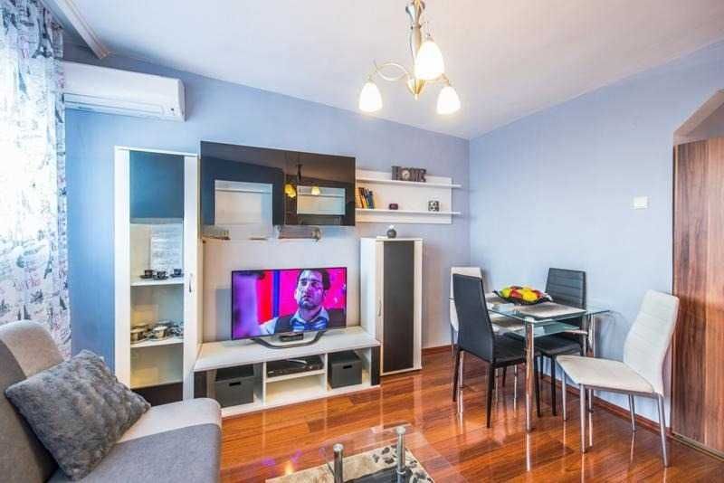 Дава се под наем Двустаен апартамент в София, Център - 50 кв.м за 850 € - Снимка #3