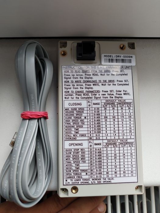 Programator usi lifturi