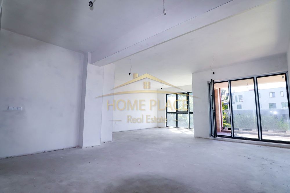 Продава се Четиристаен апартамент в Варна, Бриз - 280 кв.м за 2143 €/кв.м - Снимка #9