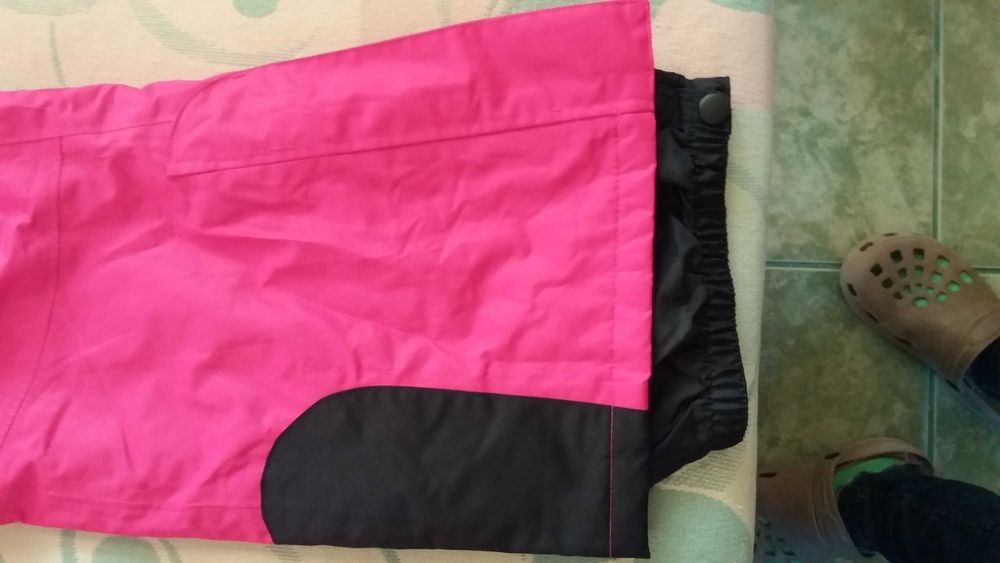 Pantaloni de ski dama marimea S culoare ciclam cu negru mar.36-38