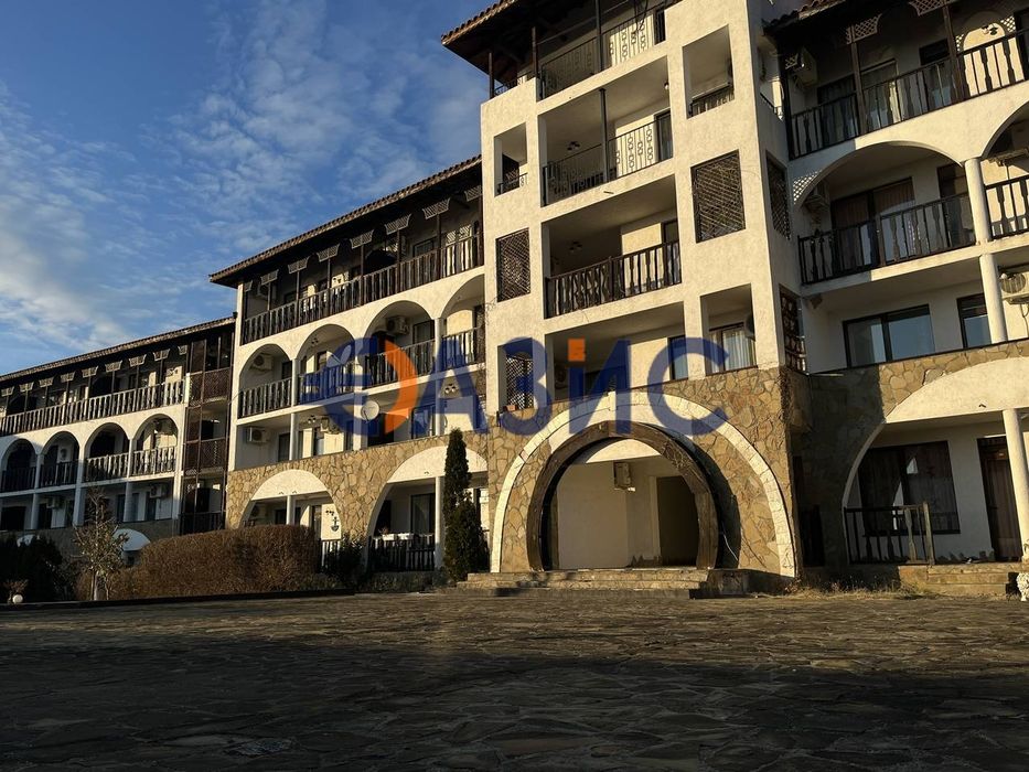 Продава се Четиристаен апартамент в Свети Влас - 138 кв.м за 1033 €/кв.м - Снимка #1