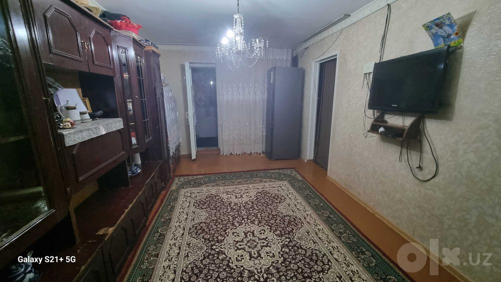 2 хонали квартира оилага узок муддатга ижарага берилади.