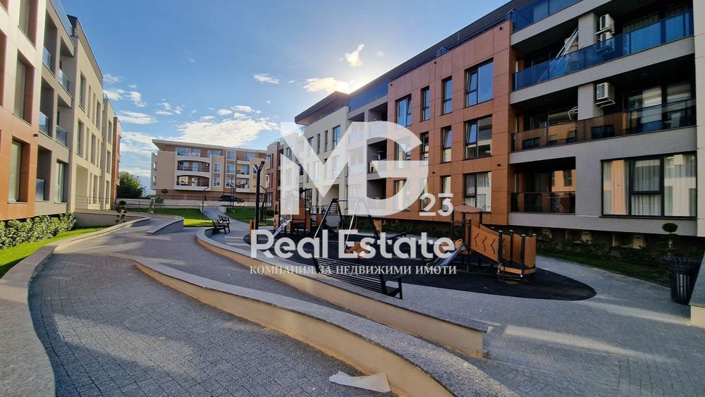 Продава се Двустаен апартамент в Пловдив, Остромила - 80 кв.м за 1275 €/кв.м - Снимка #2