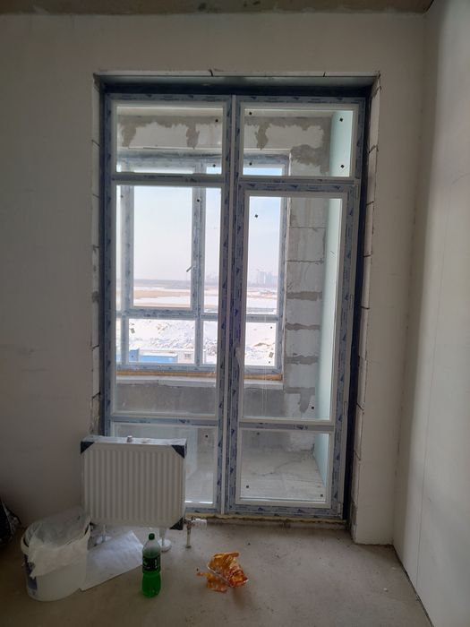 Продам пластикое окно с дверью