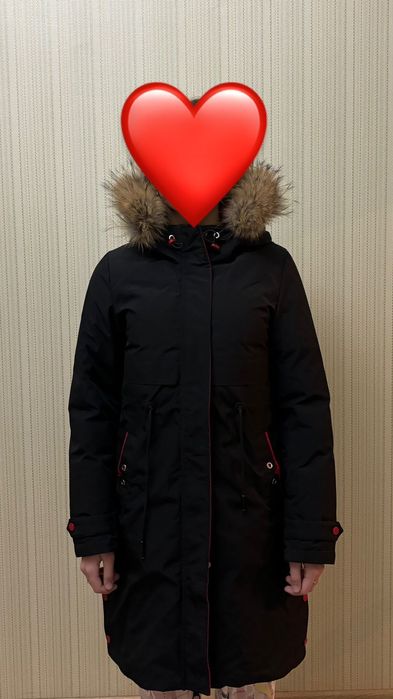 Продам парку женскую