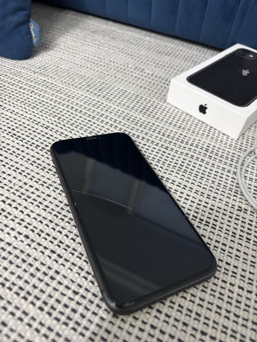 Apple  Iphone 11