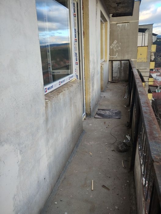 Продава се Едностаен апартамент в Радомир - 40 кв.м за 408 €/кв.м - Снимка #2