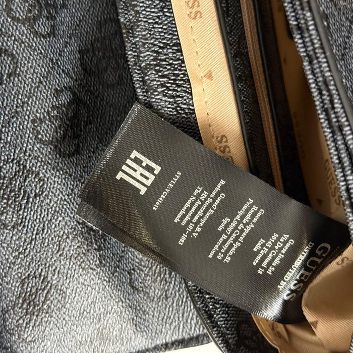 Geanta Guess din piele