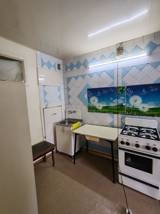 Продаётся квартира 3/3/4 Максим горький 
3/3/4 метро Буюк Ипак Йули