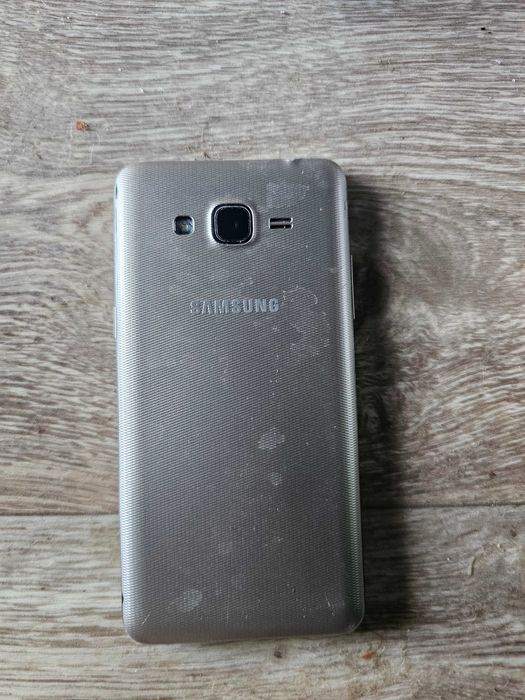 Samsung J2 Prime с отличным экраном