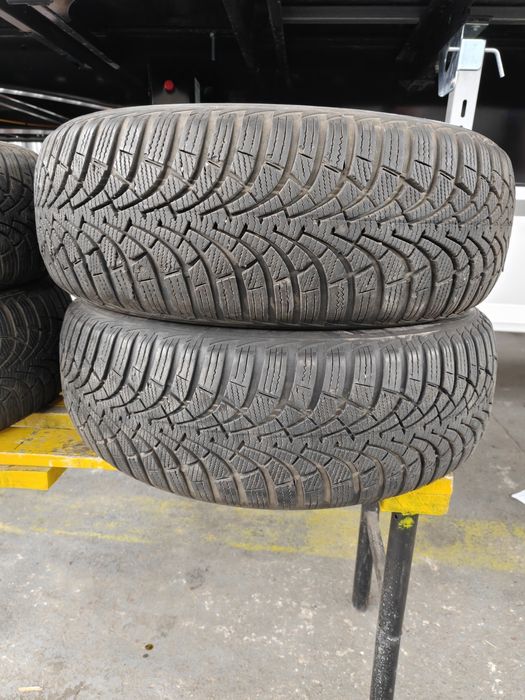 205/60/16 goodyear ultragrip 9