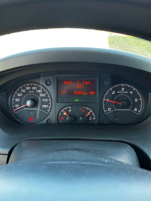 Camper impecabil ,schimb cu Tesla.