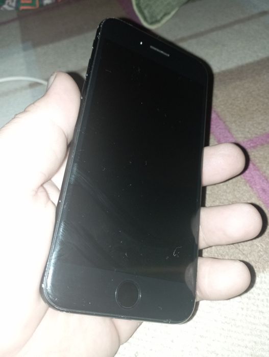 iPhone 7 срочно в отличном состоянии