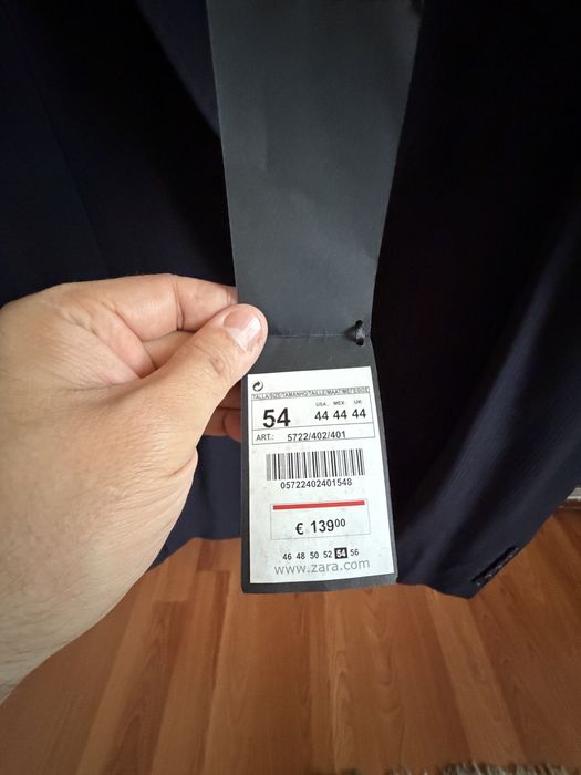 Пиджаки Zara EU 54/56