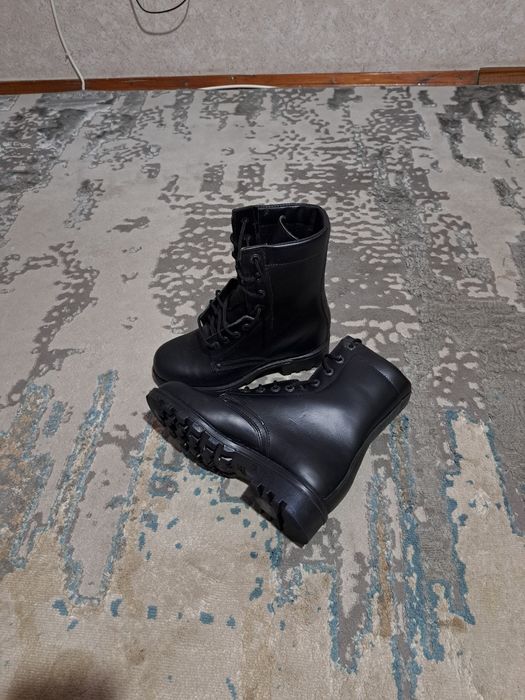 Продам ботинки - берцы
