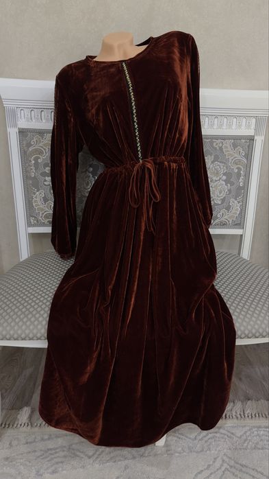 Срочно шикарное платье бархат