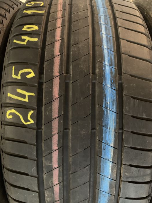 Set 245 40 19 anvelope de vara