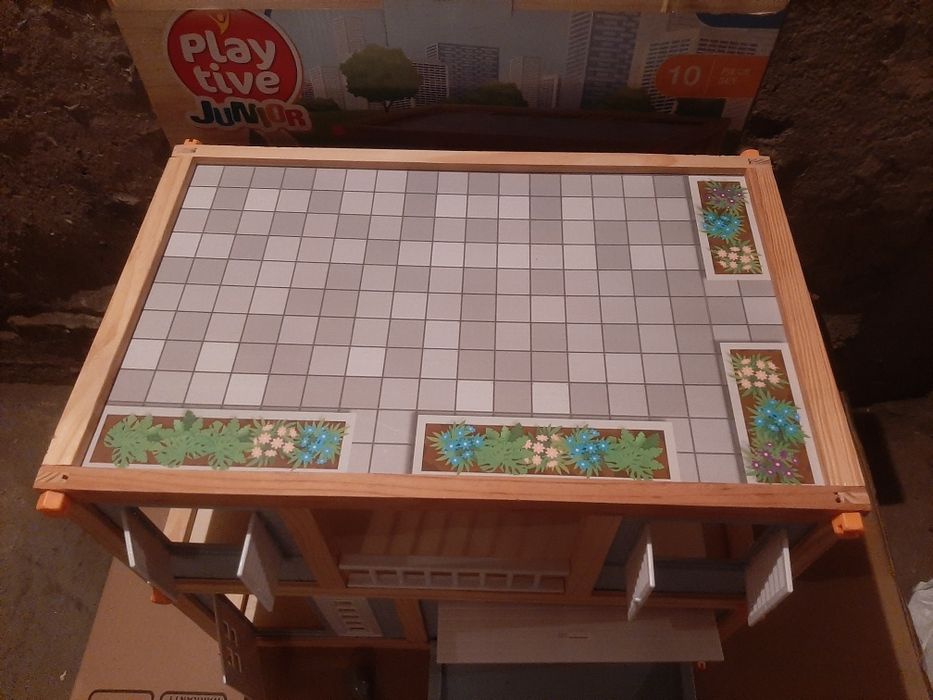 Нова дървена къща за кукли