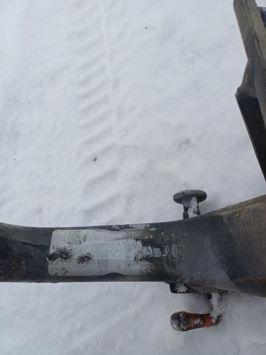 Продам фаркоп оргинал мерседес бенц