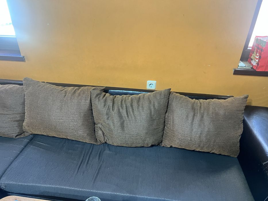 Разтегателен диван