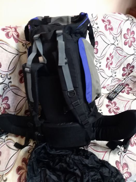 продам рюкзак походный 65 литров