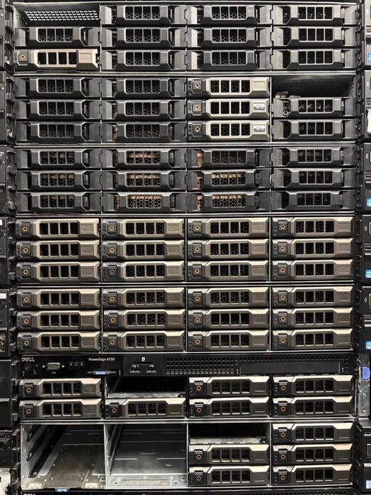 DELL SERVER R730 2 X E5-2680 v4 32GB DDR4 8 X LFF 2 X CADDY 2 X PSU
