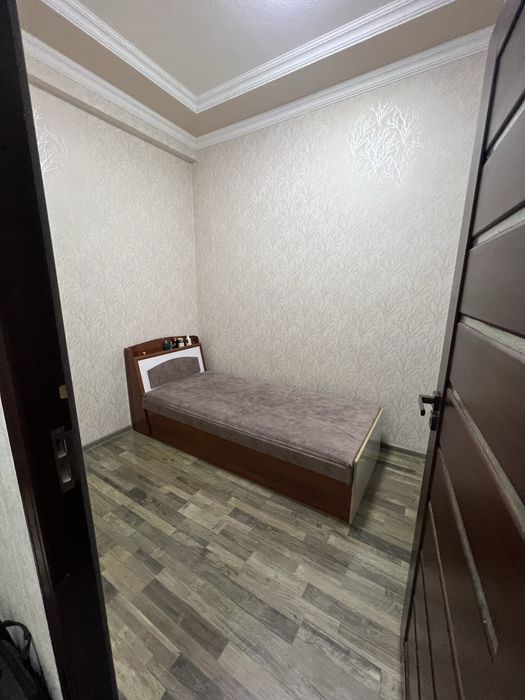 arendaga Navoida 9 mkr 2 xonalik yangi hayot domlari