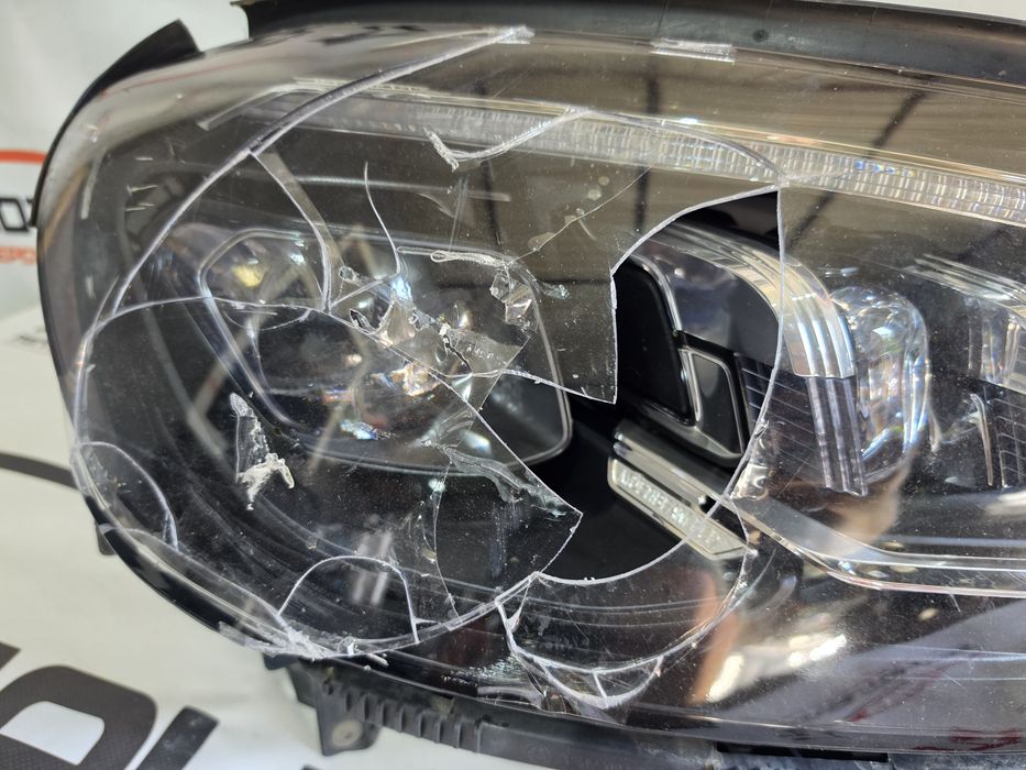Far dreapta multibeam led Mercedes GLS W167 dupa 2019 cod A1679069007 avariat
