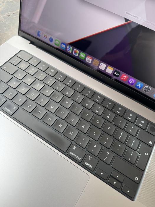 MacBook Pro 16" M1 Pro 2021/ 16GB RAM / 512GB SSD - A2485
