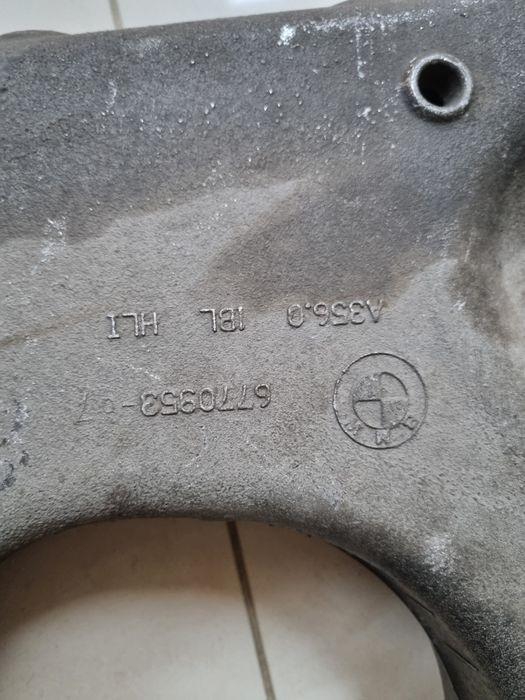 Bascula stanga spate e70 2008