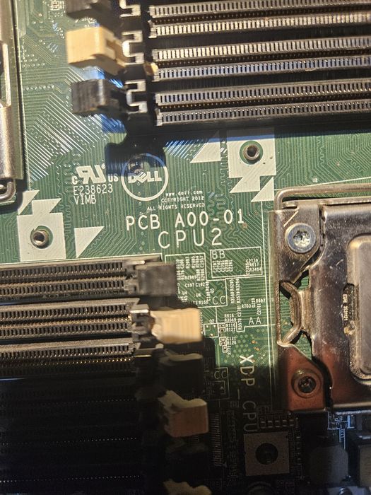 Dell Power Edge T420 Дъно за сървър с процесори