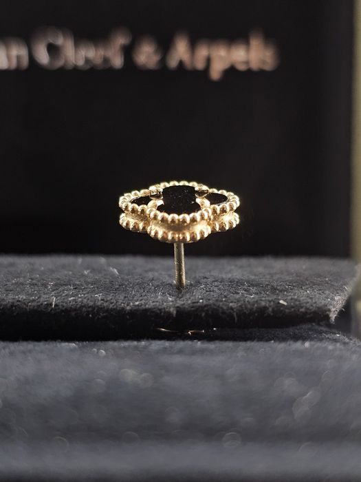 VAN CLEEF & ARPELS Sweet alhambra  Onyx