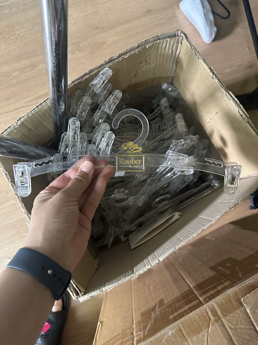 Срочно продам вешалки для нижнего белья, крючки