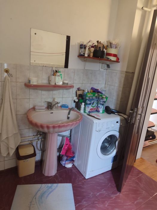 Spre închiriere Apartment două camere , la casă