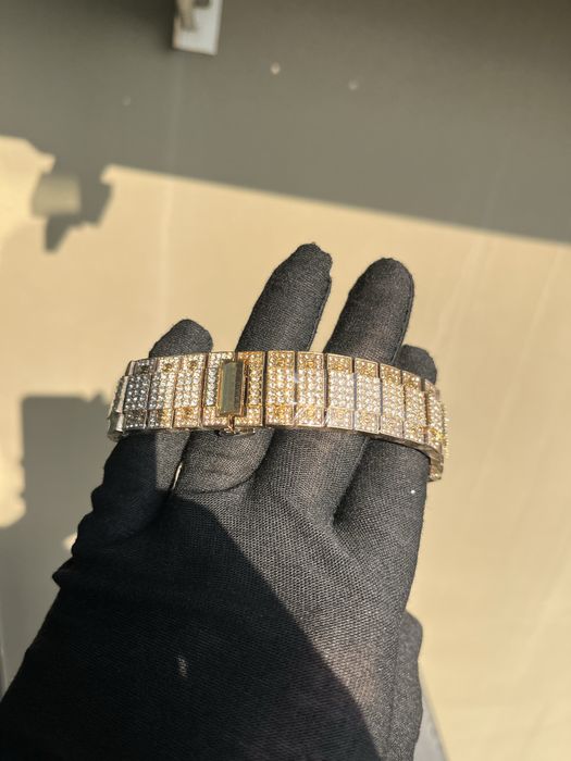 Унисекс часовник НАМАЛЕН!