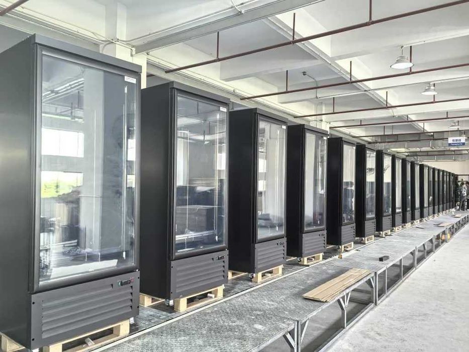 Vitrina verticala congelare cu 2 usi / 125 cm / STOC-NOU