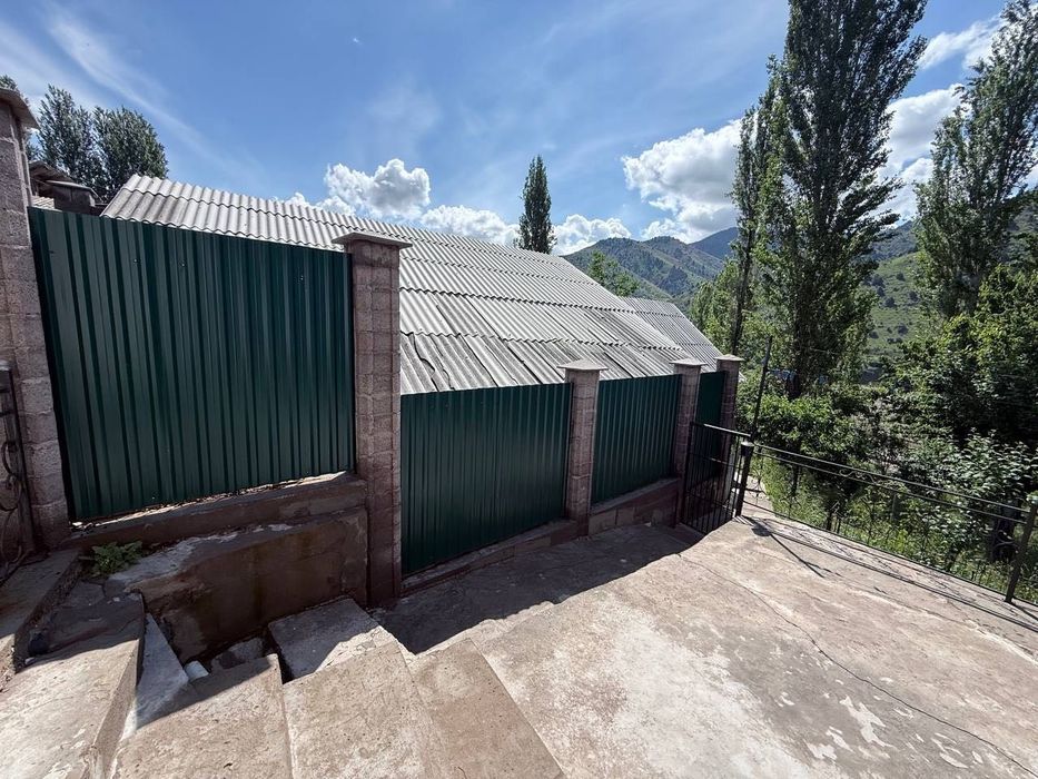 Uchastka hovli uy dacha