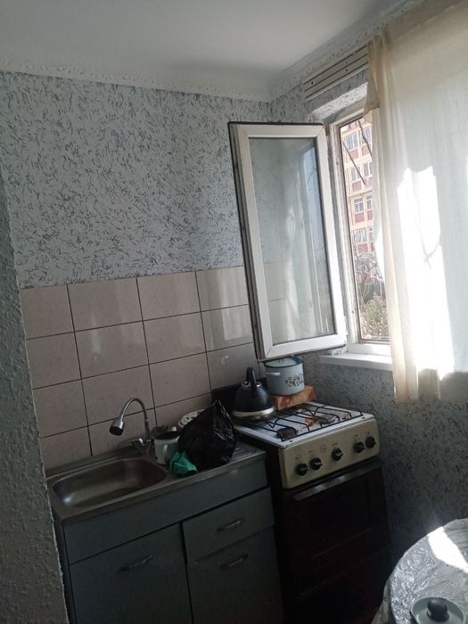 1 xonali uy sotiladi