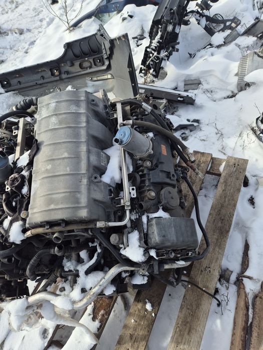 Двигател от БМВ 4.4 V8