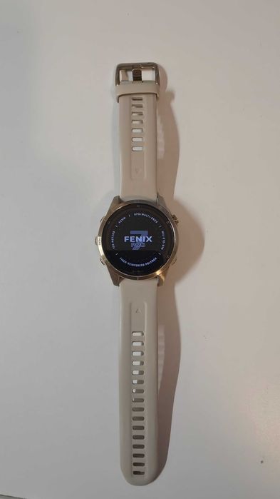 Garmin fēnix® 7S Pro Sapphire Solar - Soft Gold, curea Light Sand- 42mm – Stare excelentă