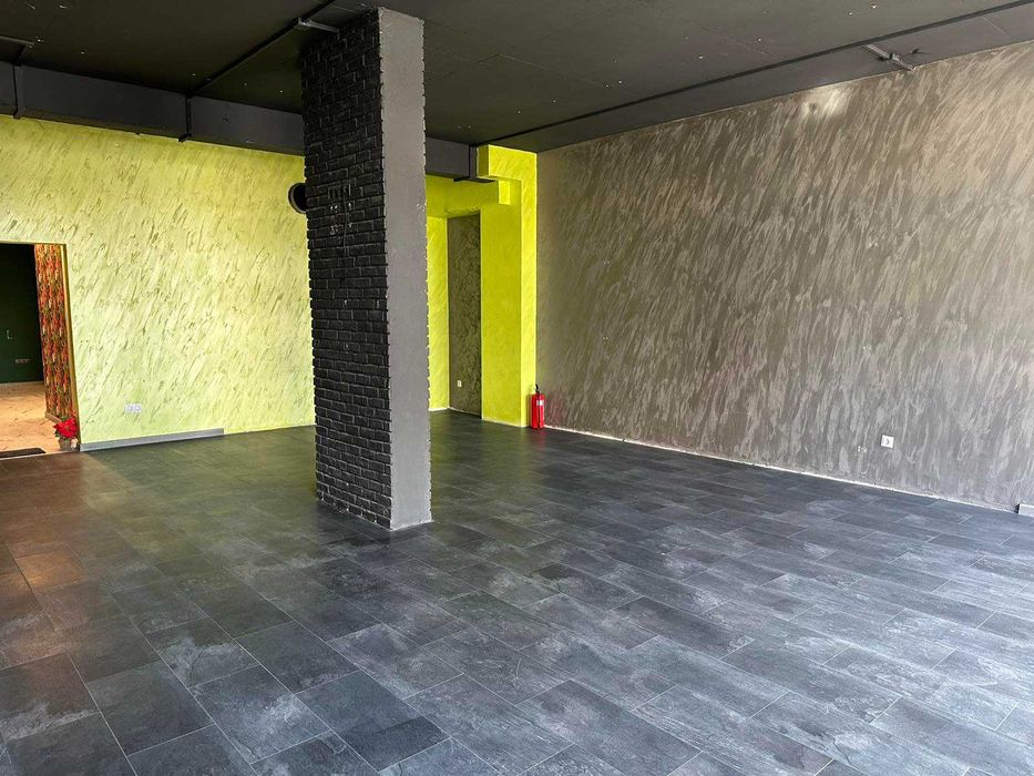 Продава се Магазин в София, Младост 1А - 137 кв.м за 1102 €/кв.м - Снимка #1